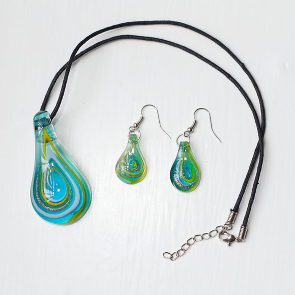 Jewelry - Glass Necklace and Earring Set
